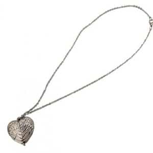 collier avec pendentif coeur secret